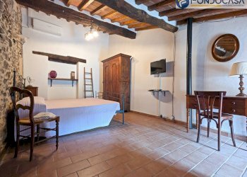 camera matrimoniale - Independent house Via Zeppolino, Stazzema - photo 13