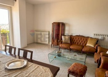 Sala da pranzo - Semi-detached house via Olmo D'Ettore
 
snc, Campodipietra - photo 8