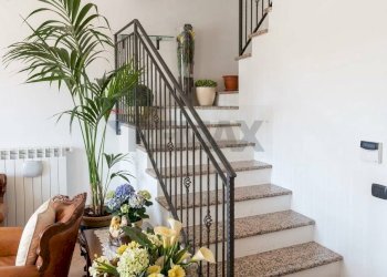 Scale - Semi-detached house via Olmo D'Ettore
 
snc, Campodipietra - photo 13