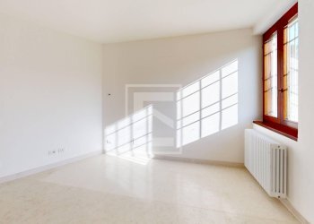 Foto 4 - Quadrilocale Località Brodazzo
 
1, Desenzano del Garda - foto 4