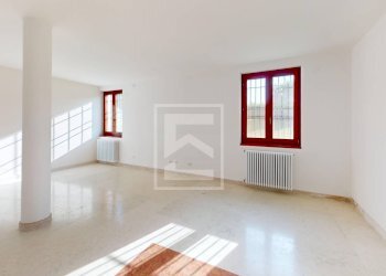 Foto 5 - Quadrilocale Località Brodazzo
 
1, Desenzano del Garda - foto 5