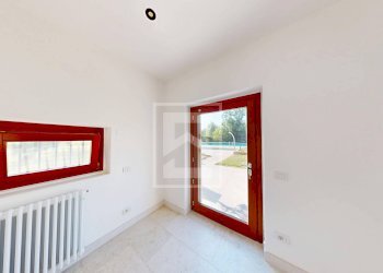 Foto 6 - Quadrilocale Località Brodazzo
 
1, Desenzano del Garda - foto 6