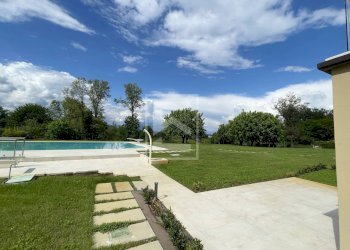 Foto 21 - Quadrilocale Località Brodazzo
 
1, Desenzano del Garda - foto 21