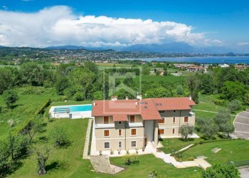 Foto 37 - Quadrilocale Località Brodazzo
 
1, Desenzano del Garda - foto 37