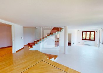 Foto 1 - Attico Località Brodazzo
 
1, Desenzano del Garda - foto 1