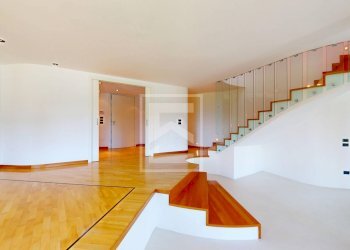 Foto 3 - Attico Località Brodazzo
 
1, Desenzano del Garda - foto 3