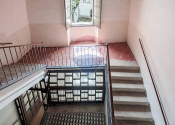 Scale - Trilocale via Trento
 
191, Toscolano-Maderno - foto 9