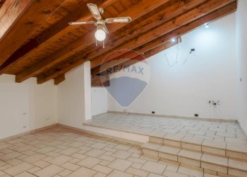 Stanza vuota - Trilocale via Trento
 
191, Toscolano-Maderno - foto 20