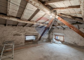 Stanza vuota - Trilocale via Trento
 
191, Toscolano-Maderno - foto 21