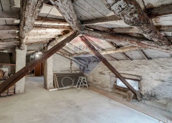 Stanza vuota - Trilocale via Trento
 
191, Toscolano-Maderno - foto 22