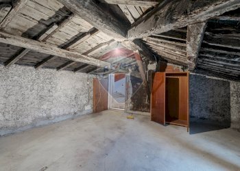 Stanza vuota - Trilocale via Trento
 
191, Toscolano-Maderno - foto 23