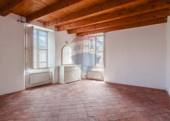 Stanza vuota - Trilocale via Trento
 
191, Toscolano-Maderno - foto 35