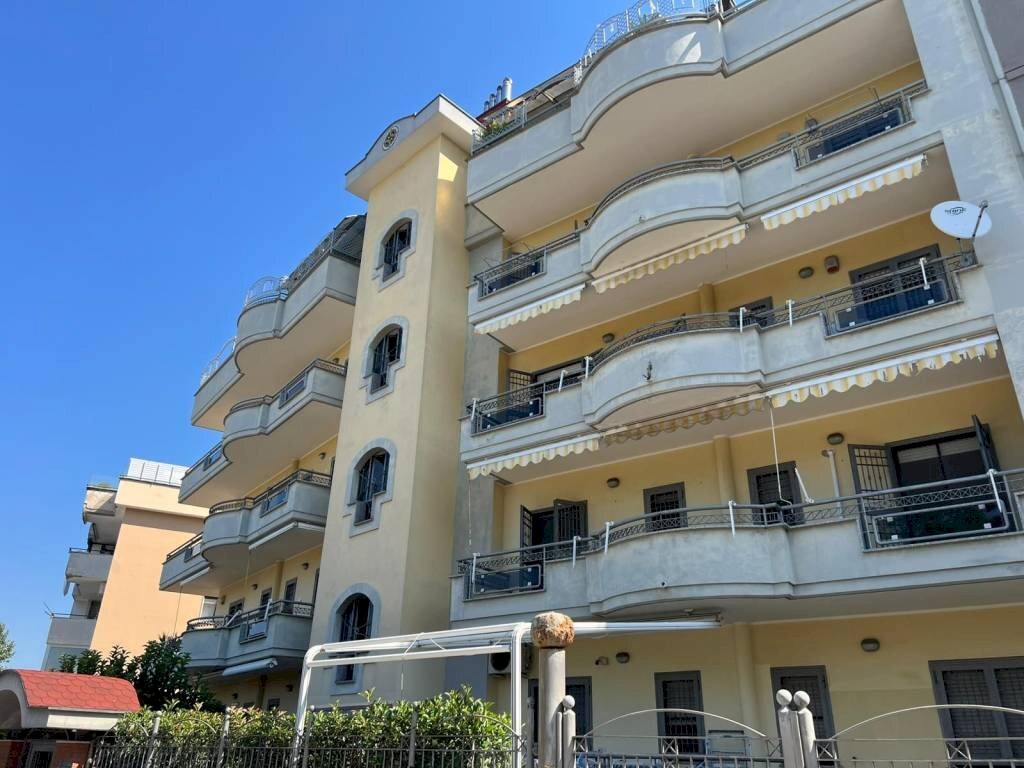 Facciata - Quadrilocale viale degli Oleandri, Cercola - foto 1