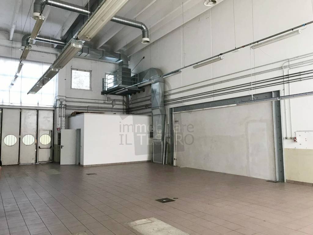 Interno non residenziale - Warehouse via dell'Olmo, Santarcangelo di Romagna - photo 3