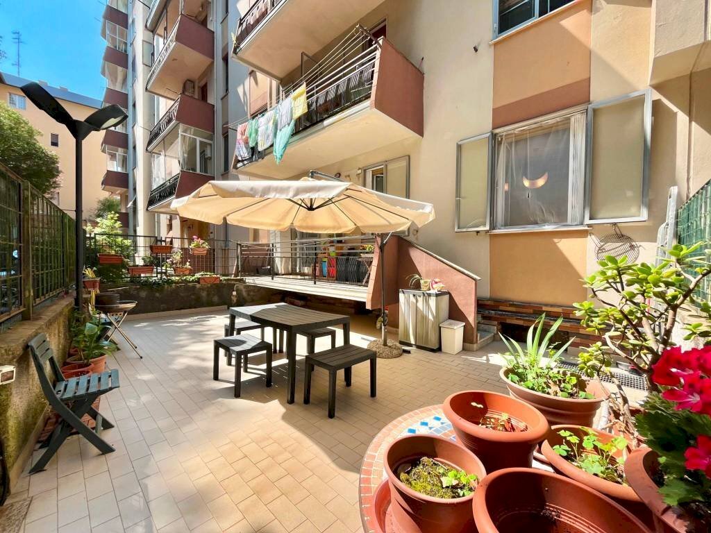 Giardino - Trilocale via Laviosa, Genova (zona Pegli) - foto 2