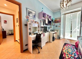 Camera da letto - Trilocale via Laviosa, Genova (zona Pegli) - foto 18