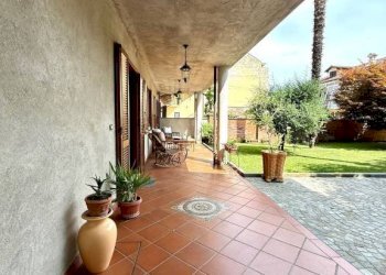 Terrazzo - Casa indipendente via Zappata, 16, Carignano - foto 10