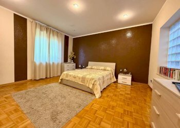 Camera da letto - Casa indipendente via Zappata, 16, Carignano - foto 47