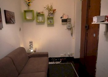 Ingresso - Trilocale salita San Barborino, 6, Genova (zona Sampierdarena) - foto 6