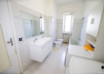 Bagno - Appartamento via Caluso, 9, Chivasso - foto 12