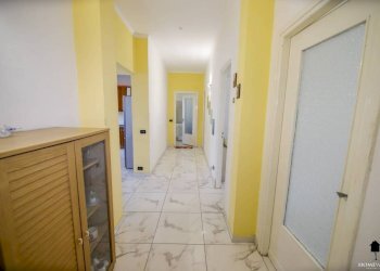 Corridoio - Apartment via Caluso, 9, Chivasso - photo 25