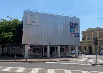 Zona - Box via Ferrarese, 113E, Bologna (zona Bolognina) - foto 1