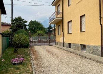 Cortile interno - Trilocale via Giuseppe Malan, 20, Luserna San Giovanni - foto 22