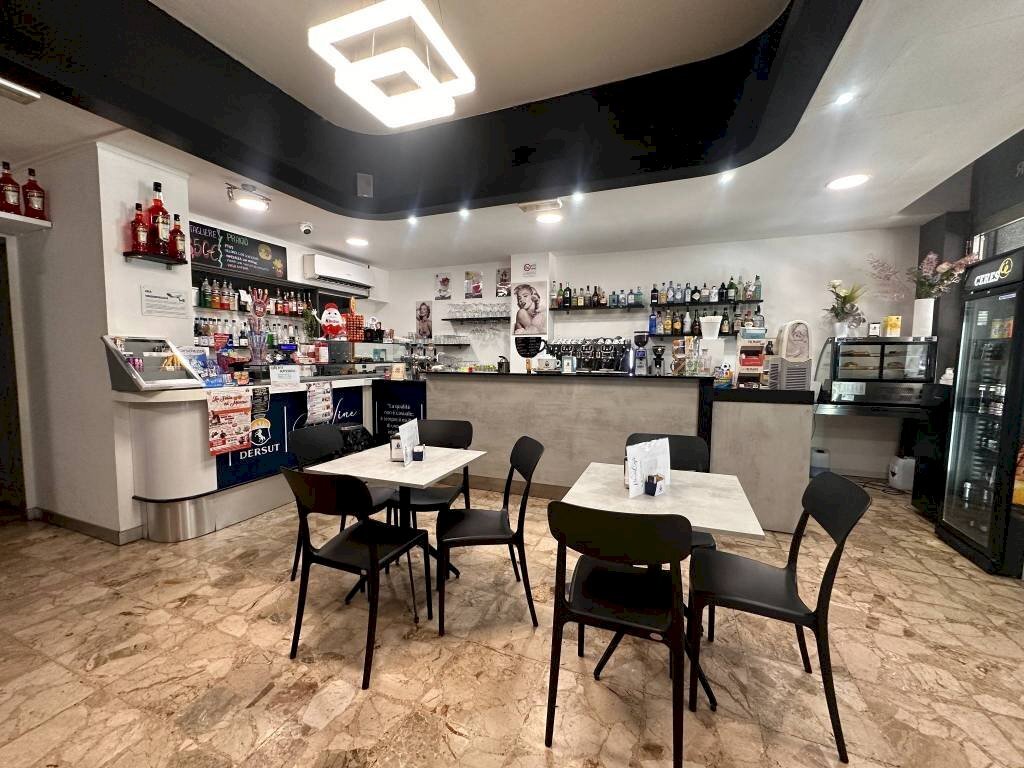 Interno non residenziale - Cafeteria - Cold Bar piazza Quattro Martiri, Carmagnola - photo 1