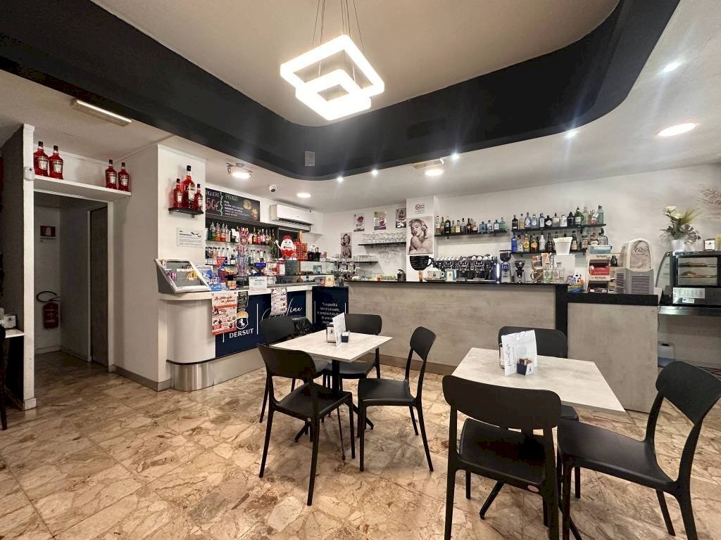 Interno non residenziale - Cafeteria - Cold Bar piazza Quattro Martiri, Carmagnola - photo 3