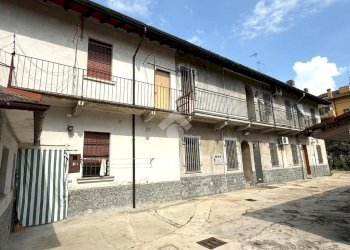 Rustico Via Massimo D'Azeglio, Legnano - foto 1