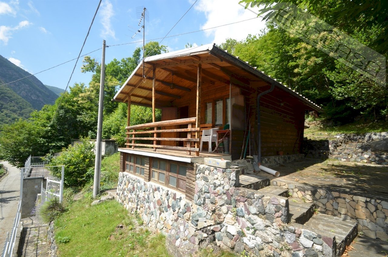 Independent house Frazione Castel del Bosco 119, Roure - photo 1