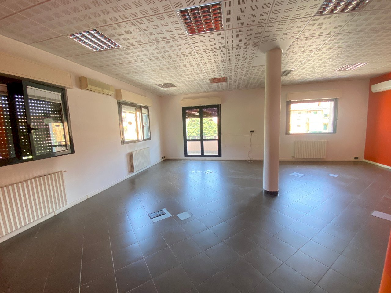 Office Casalecchio di Reno - photo 1