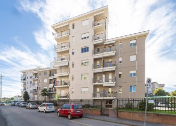 Bilocale Via Francesco Costa, 7, Saluzzo - foto 2