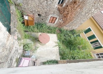 Casa semi indipendente Via Piecastello, 30, Castel Vittorio - foto 3