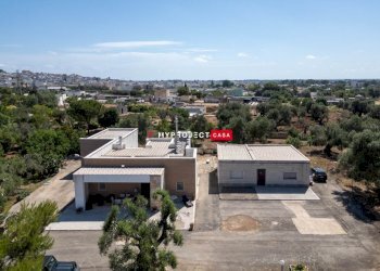 Locale Commerciale Indirizzo Non Disponibile, Carovigno - foto 1