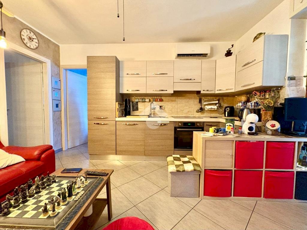 Four-room apartment Via Roma, La Loggia - photo 1