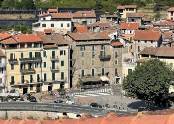 Foto 2 - Quadrilocale Via Cima, Dolceacqua - foto 2