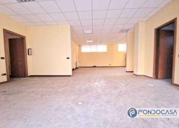 Foto 3 - Commercial Premises Marconi
 
69/A, Villa Carcina - photo 3