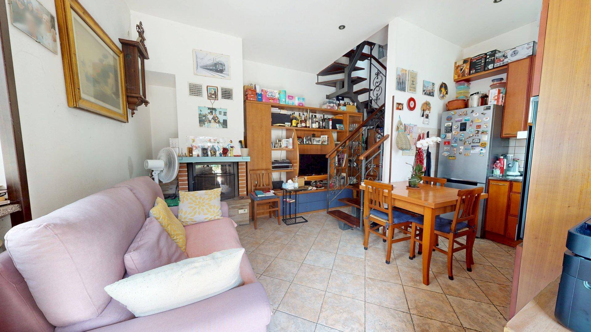 Foto 2 - Three-room apartment via dante, Tradate - photo 2