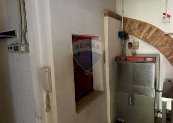 Foto 21 - Locale Commerciale Corso Roma Vico XII
 
9, Lanciano - foto 21