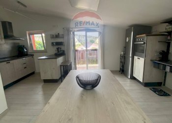 Sala da pranzo - Appartamento Via Castellata
 
207, Sant'Eusanio del Sangro - foto 28