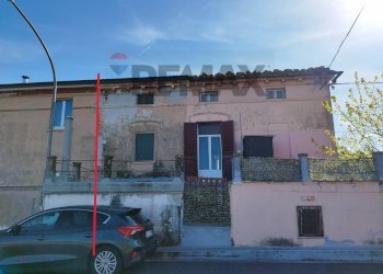 Edificio all\'aperto - Casa semi indipendente Località Piano Fonti
 
135, Guardiagrele - foto 1