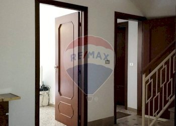 Hall / corridoio - Quadrilocale Via Fontana Terranova
 
43, Palena - foto 3