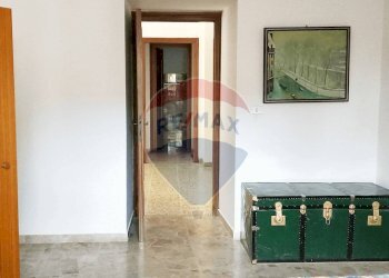 Hall / corridoio - Quadrilocale Via Fontana Terranova
 
43, Palena - foto 32