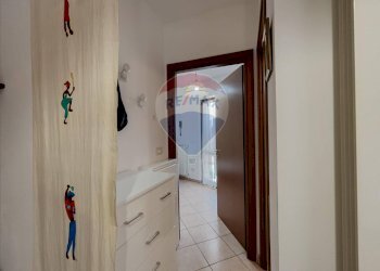 Hall / corridoio - Bilocale Via Spaventa Silvio e Bertrando
 
17, Altino - foto 15