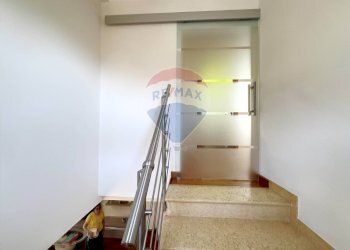 Scale - Villa a Schiera Villa Andreoli
 
169/D, Lanciano - foto 33