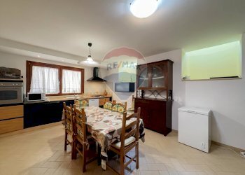 Sala da pranzo - Villa a Schiera Villa Andreoli
 
169/D, Lanciano - foto 100