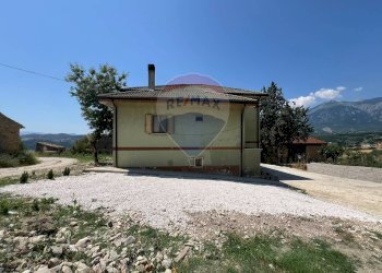 Casa all\'aperto - Casa indipendente C.da Ascigno
 
1, Casoli - foto 9
