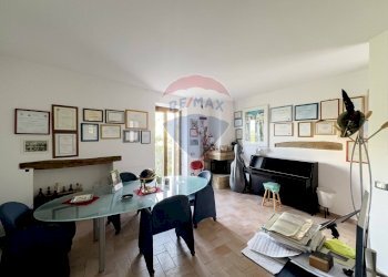 Foto 1 - Casa semi indipendente Via Bastioni
 
10, Lanciano - foto 1