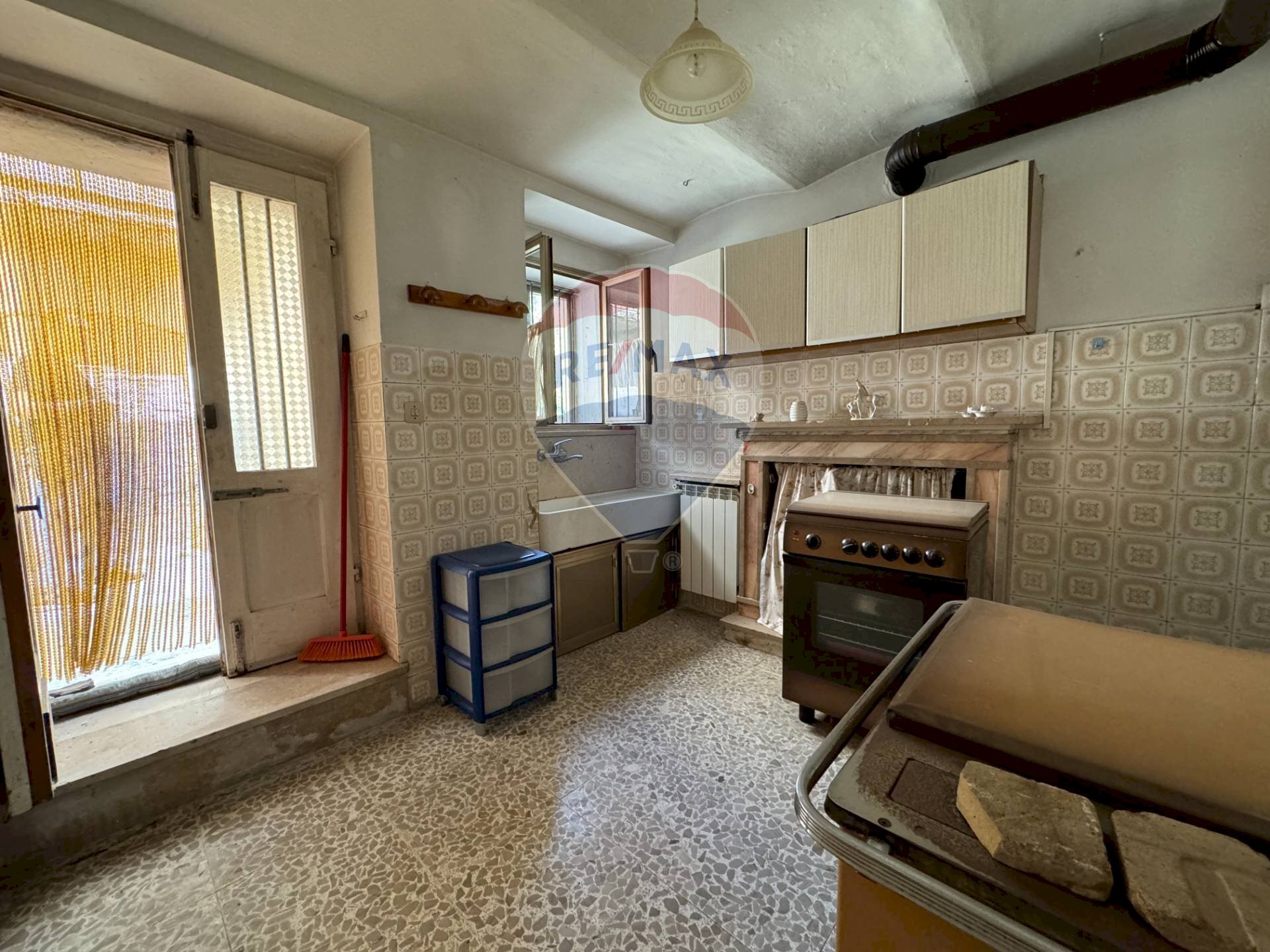 Cucina - Casa semi indipendente Via Santa Maria
 
56, Quadri - foto 3